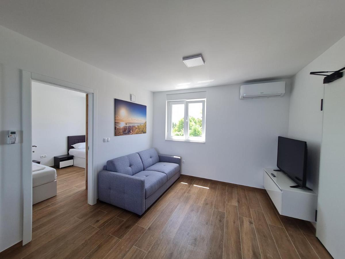 Apartmani Adria นิน ภายนอก รูปภาพ