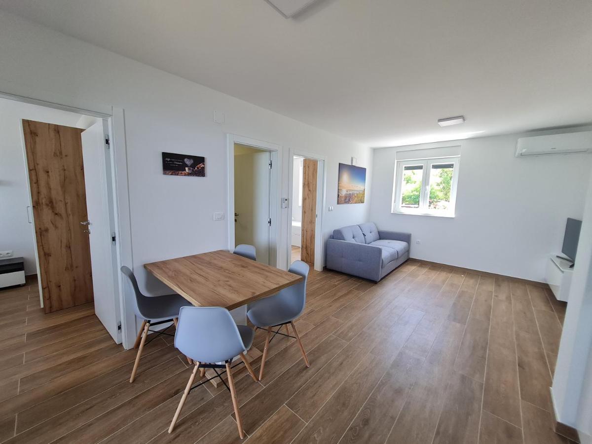 Apartmani Adria นิน ภายนอก รูปภาพ