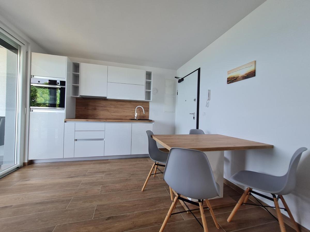 Apartmani Adria นิน ภายนอก รูปภาพ