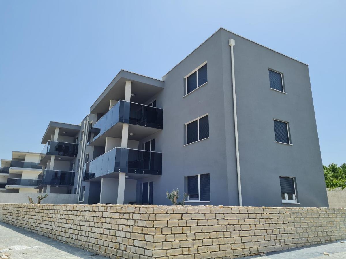 Apartmani Adria นิน ภายนอก รูปภาพ