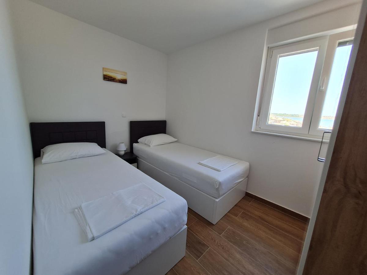 Apartmani Adria นิน ภายนอก รูปภาพ