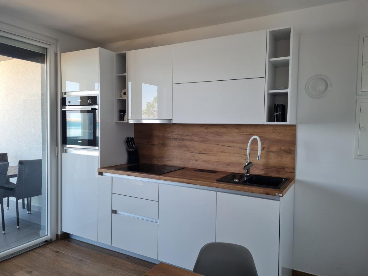 Apartmani Adria นิน ภายนอก รูปภาพ