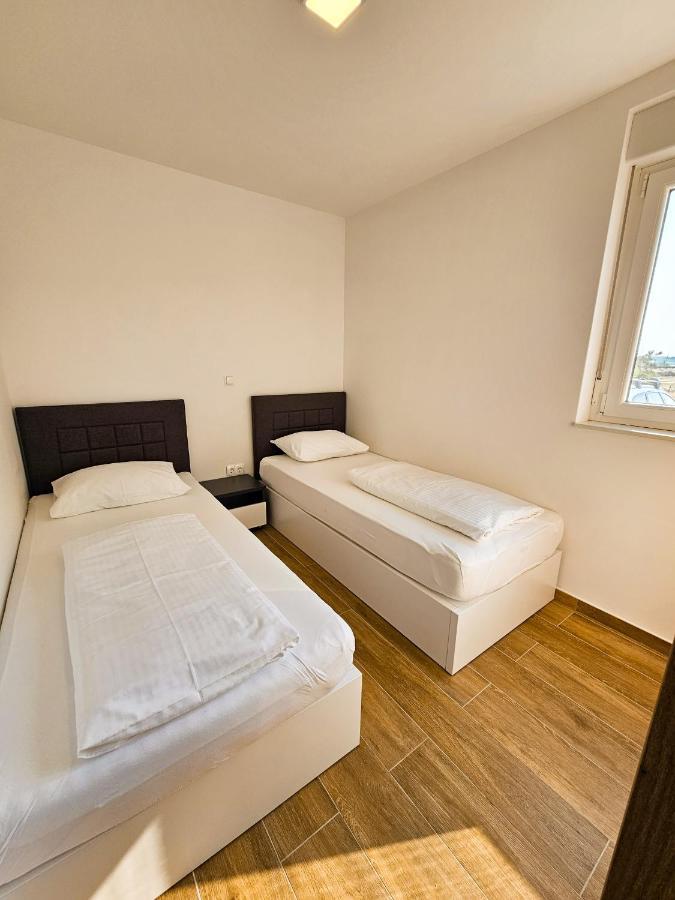Apartmani Adria นิน ภายนอก รูปภาพ